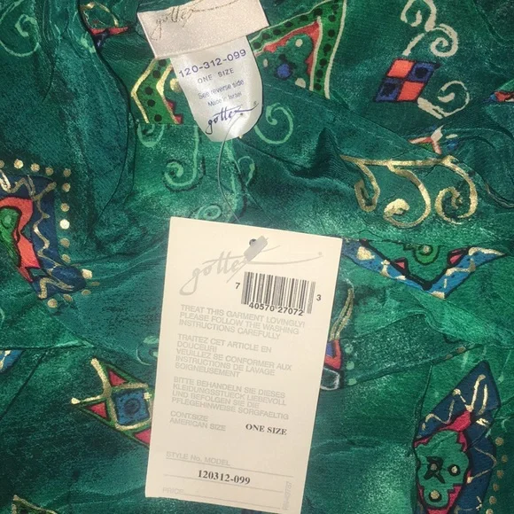 Gottex swimwear. Bikini top with matching sarong. - Picture 2 of 5